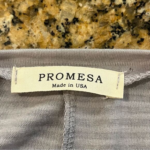 Promesa “Live By The Sun… Love By The Moon” Muscle Tee/Tank Size L Gray Sheer - Picture 11 of 11